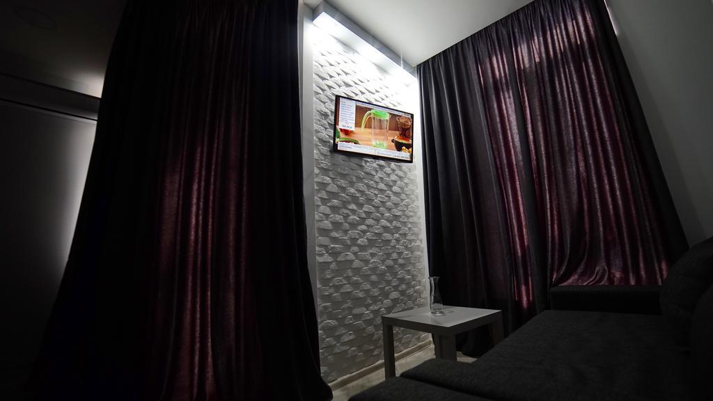 Queen Tamara Apartment Батуми Екстериор снимка